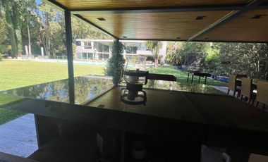 Casa Highland Park, Pilar