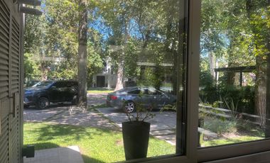 Casa Highland Park, Pilar