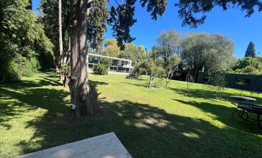 Casa Highland Park, Pilar