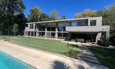 Casa Highland Park, Pilar