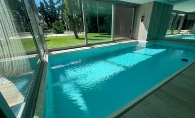Casa Highland Park, Pilar