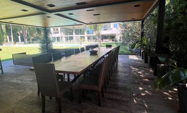 Casa Highland Park, Pilar