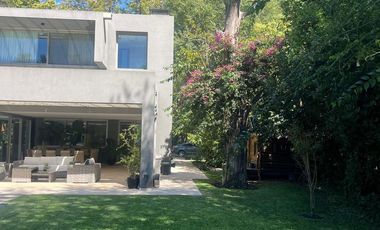 Casa Highland Park, Pilar