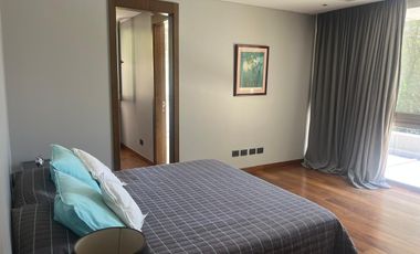 Casa Highland Park, Pilar