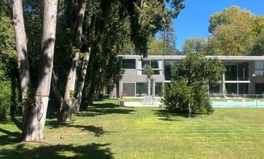 Casa Highland Park, Pilar