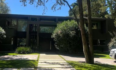 Casa Highland Park, Pilar
