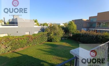 Casa en Comahue Golf Club en Alquiler