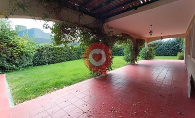 Casa en Comahue Golf Club en Alquiler
