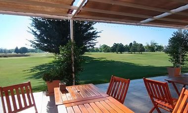 Casa en Comahue Golf Club en Alquiler