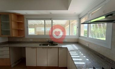 Casa en Comahue Golf Club en Alquiler