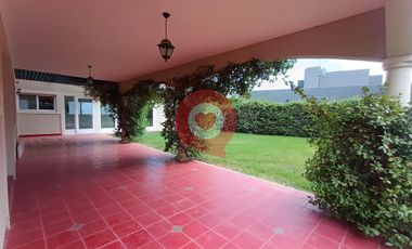 Casa en Comahue Golf Club en Alquiler
