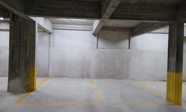 Cochera en venta en La Plata