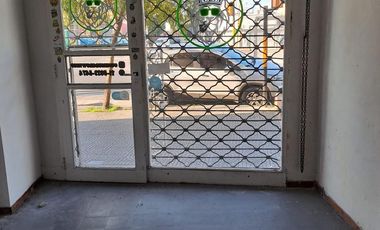 Local  con vivienda en planta alta