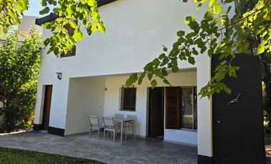 Casa en  alquiler 3 dormitorios- Maschwitz Country Club
