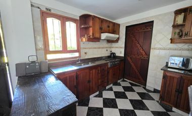 Casa en  alquiler 3 dormitorios- Maschwitz Country Club