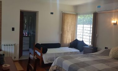 Casa en complejo de 2 hab - pileta - cochera - jacuzzi