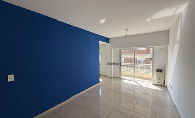 Departamento en Alquiler - 2 amb. al frente - c/ Cochera - Ramos Mejia