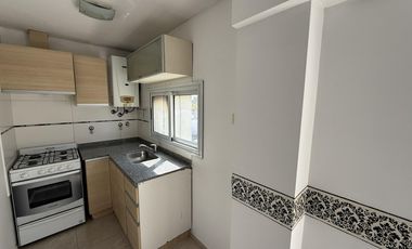 Departamento en Alquiler - 2 amb. al frente - c/ Cochera - Ramos Mejia