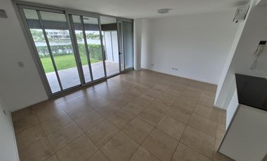 Lindísimo departamento de 3 amb. en PB con galería y jardín propios