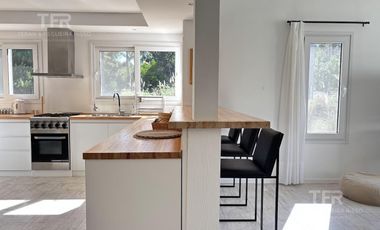 Venta en Senderos 3 Costa Esmeralda - Gas Natural y Pileta – Luminosa y 3 habitaciones