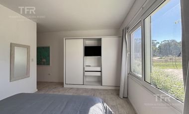Venta en Senderos 3 Costa Esmeralda - Gas Natural y Pileta – Luminosa y 3 habitaciones