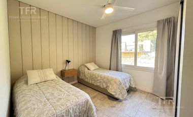 Venta en Senderos 3 Costa Esmeralda - Gas Natural y Pileta – Luminosa y 3 habitaciones