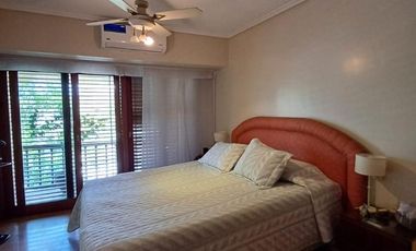 Casa en Quilmes 6 Ambientes con Pileta y Cochera - EXCELENTE ESTADO