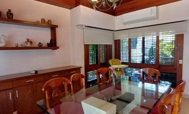 Casa en Quilmes 6 Ambientes con Pileta y Cochera - EXCELENTE ESTADO