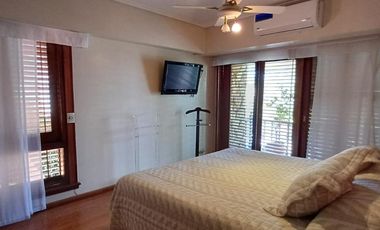 Casa en Quilmes 6 Ambientes con Pileta y Cochera - EXCELENTE ESTADO
