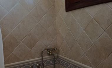 Casa en Quilmes 6 Ambientes con Pileta y Cochera - EXCELENTE ESTADO