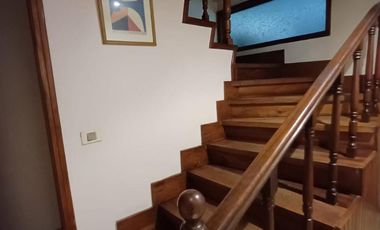 Casa en Quilmes 6 Ambientes con Pileta y Cochera - EXCELENTE ESTADO