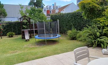 Casa en Quilmes 6 Ambientes con Pileta y Cochera - EXCELENTE ESTADO