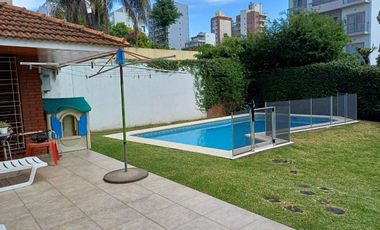 Casa en Quilmes 6 Ambientes con Pileta y Cochera - EXCELENTE ESTADO