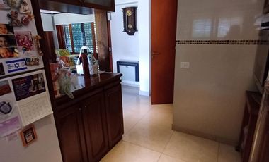 Casa en Quilmes 6 Ambientes con Pileta y Cochera - EXCELENTE ESTADO