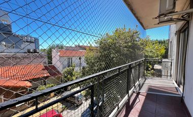 Departamento de 3 ambientes en alquiler, en Vicente López.