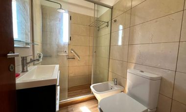 Departamento de 3 ambientes en alquiler, en Vicente López.