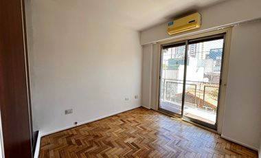 Departamento de 3 ambientes en alquiler, en Vicente López.