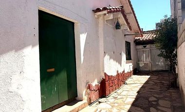Casa en  ALQUILER EN PLENO CENTRO DE LOMAS DE ZAMORA