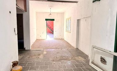 Casa en  ALQUILER EN PLENO CENTRO DE LOMAS DE ZAMORA