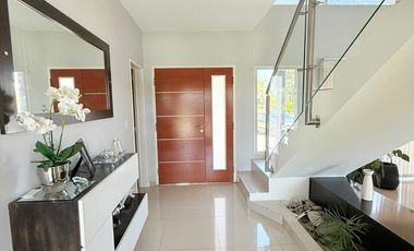 Hermosa casa en Los Naranjos