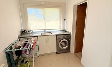 Hermosa casa en Los Naranjos