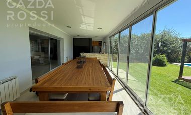 Hermosa casa en Los Naranjos