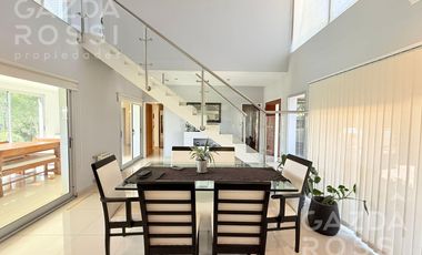 Hermosa casa en Los Naranjos