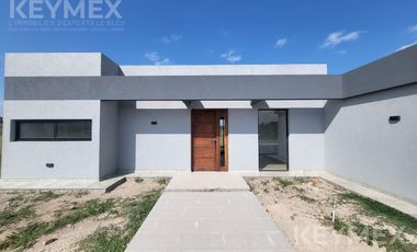 Casa 4 ambientes alquiler Los Juncos a estrenar barrio cerrado