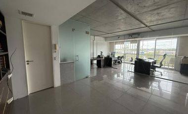 Oficina en Puerta Norte 1