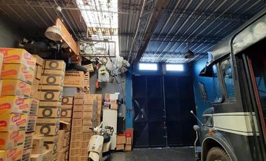 VENTA GALPON CON CASA DE 5 AMBIENTES EN BLANCO ESCALADA