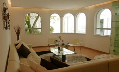 CASA EN VENTA EN BOSQUES DE LAS LOMAS