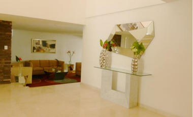 CASA EN VENTA EN BOSQUES DE LAS LOMAS