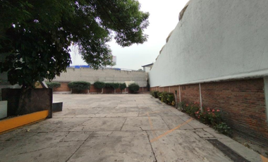 LOCAL COMERCIAL EN GUSTAVO BAZ