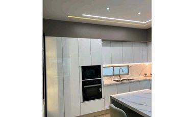 Venta casa de 3 niveles en villa campestre TK